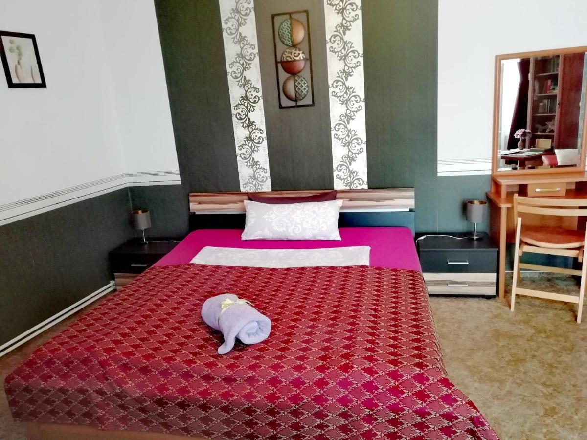 Grosse Wohnung Mit Terrasse Im Altstadtzentrum - Ferienwohnung Chiplakoff ブランケンブルク エクステリア 写真